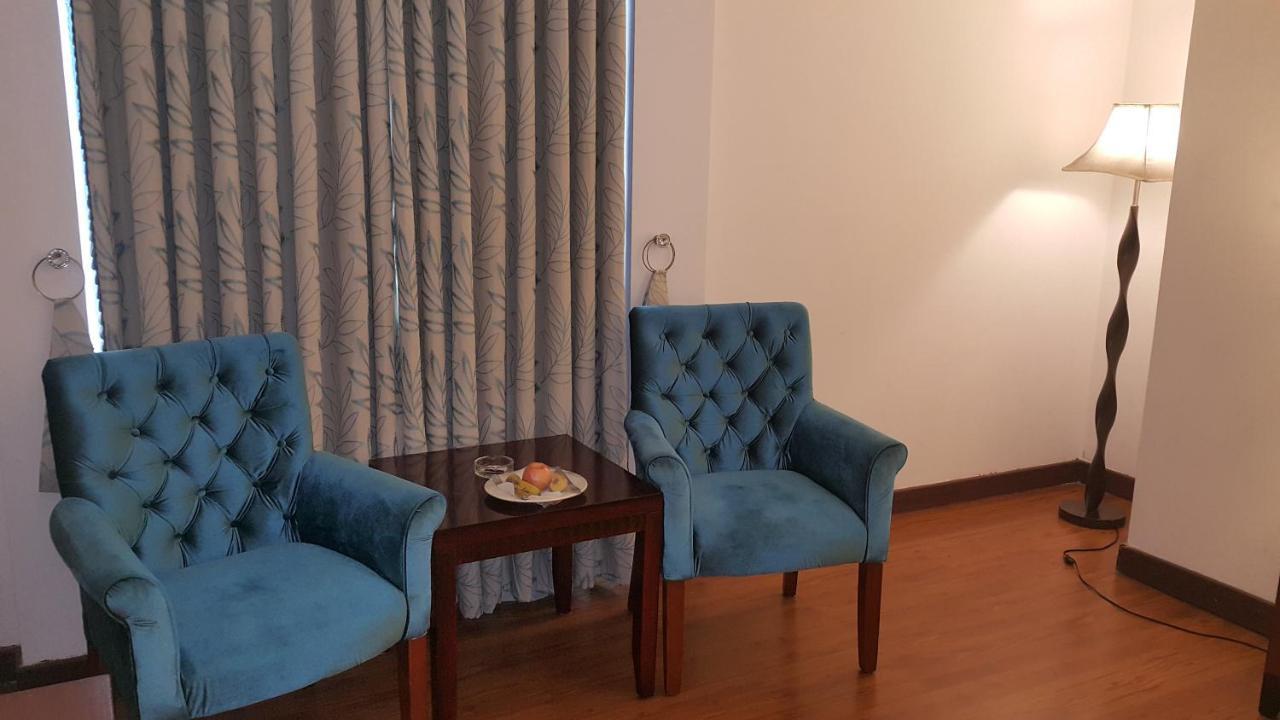 Savoey Hotel Лахор Екстер'єр фото
