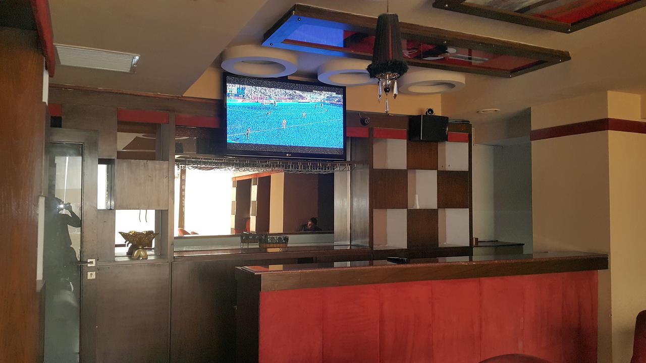 Savoey Hotel Лахор Екстер'єр фото