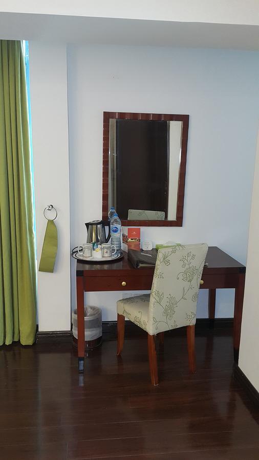 Savoey Hotel Лахор Екстер'єр фото